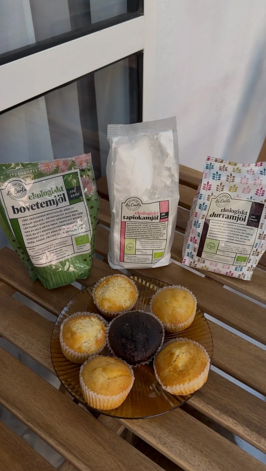 glutenfria vanilj och chokladmuffins